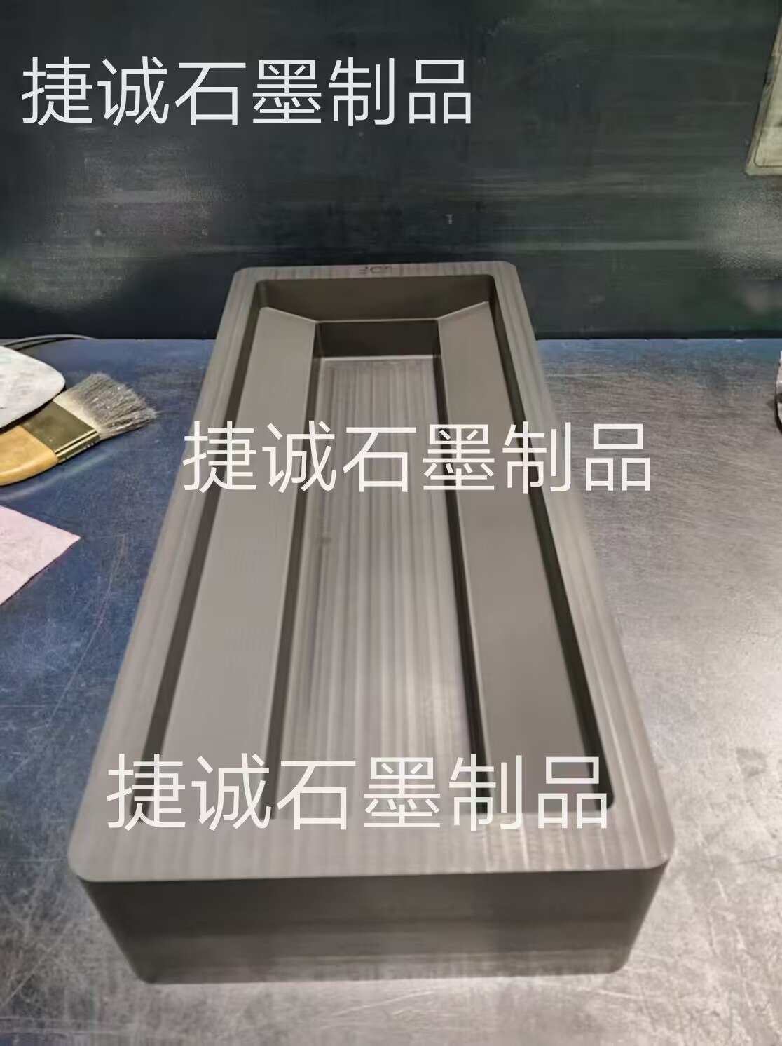 石墨油槽，鑄錠石墨油槽，高純石墨油槽，多槽石墨油槽，耐高溫石墨油槽，金銀鑄錠石墨模具，石墨油槽石墨鑄錠槽，石墨油槽生產(chǎn)廠家